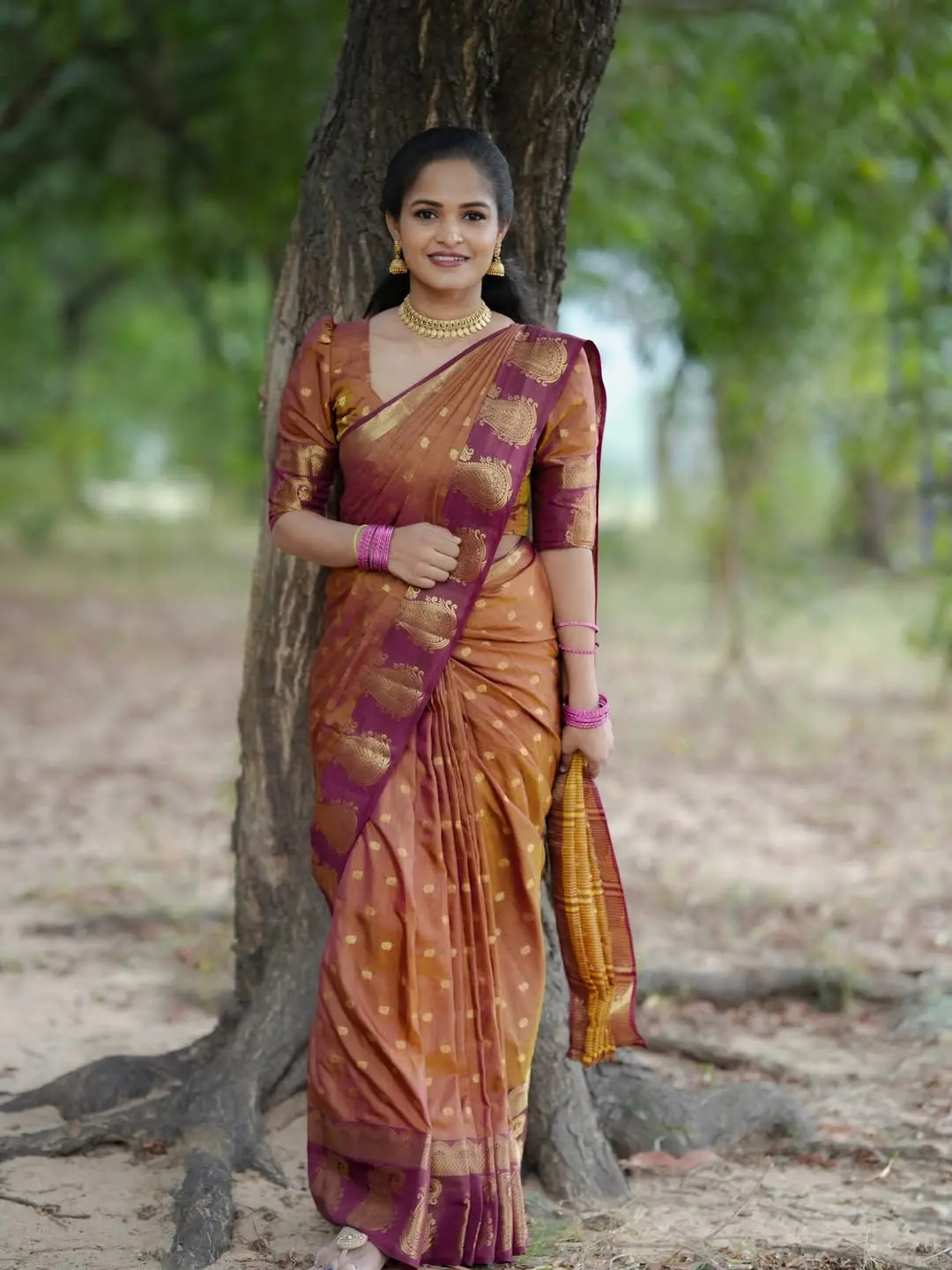 Wedding saree draping by Jinu in Palakkad